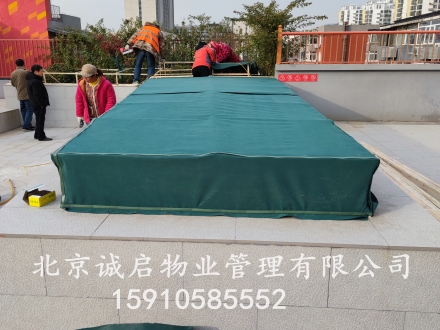 防寒搭设